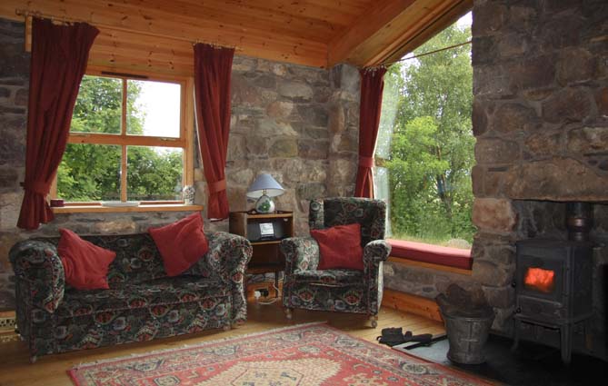 Turf House self catering, Achnahaird, sleeps 2
